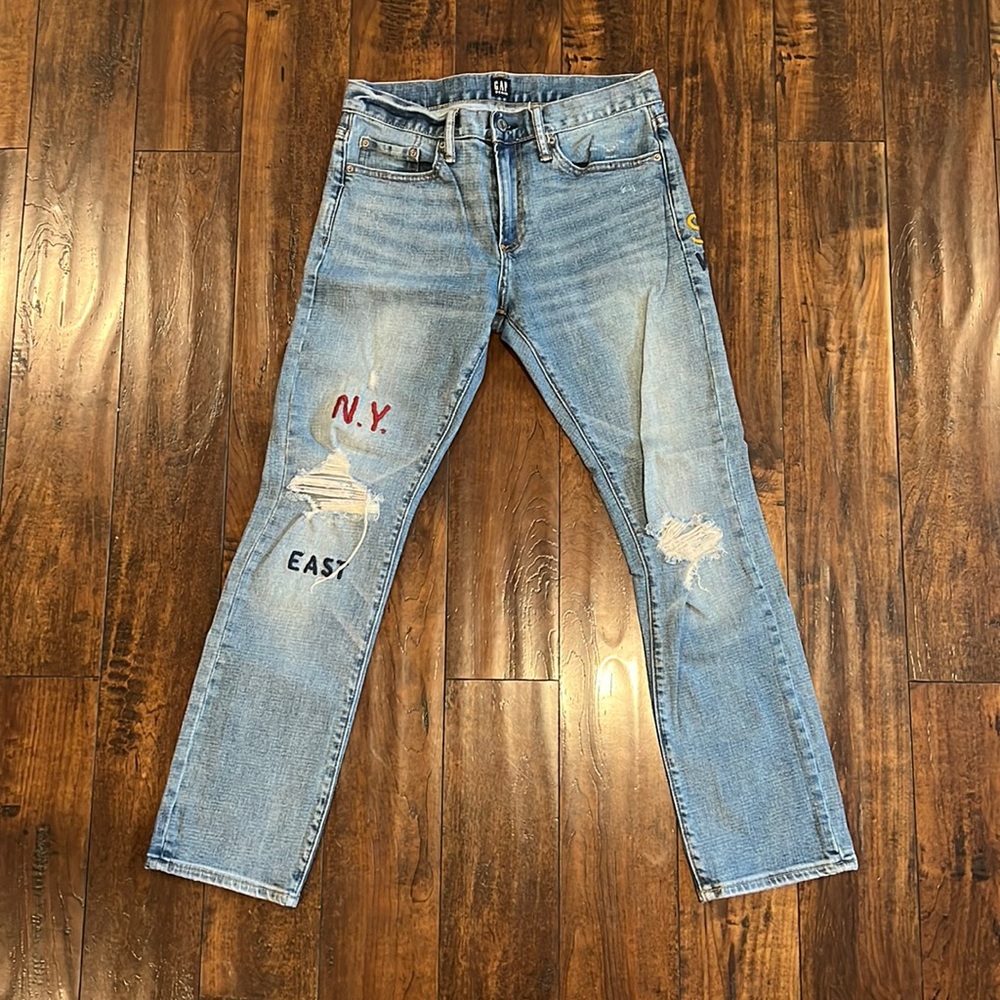 GAP Embroidered Jeans - 28x28